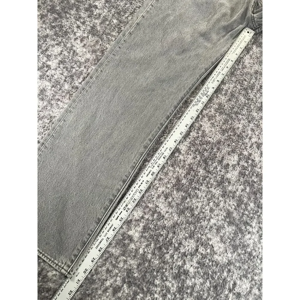 Levis 501 Original Fit Mens 36x31 Grey Straight Leg Button Fly Jeans 00501-2370